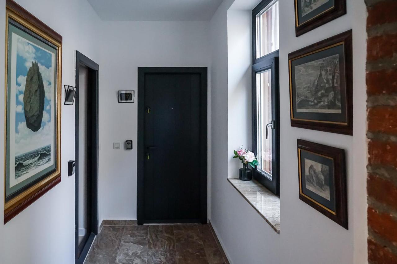 The Chic Retreat Apartment Bucharest Luaran gambar